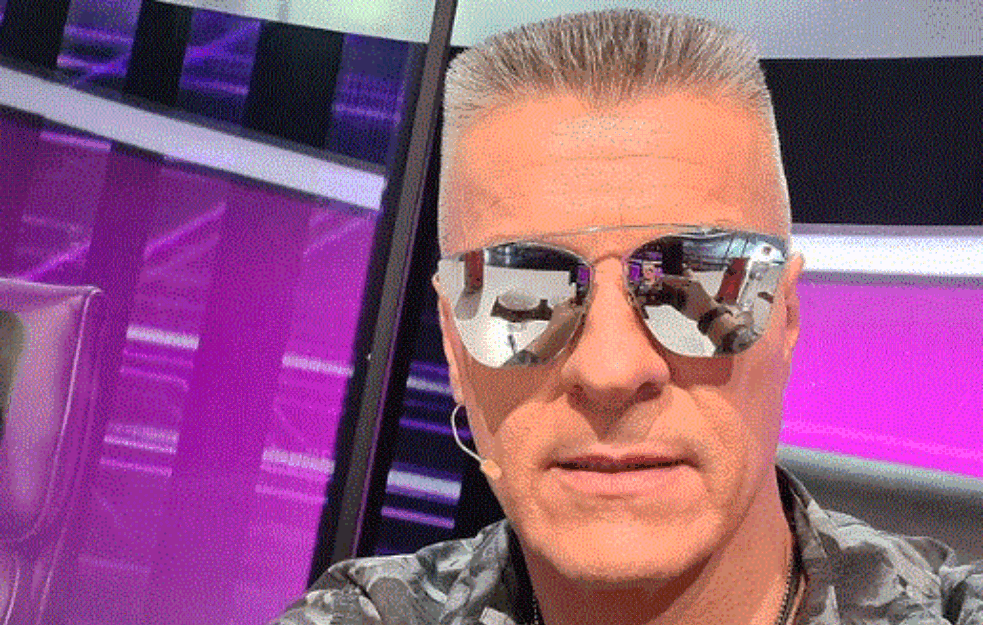 ĐORĐE DAVID IMAO SAOBRAĆAJKU U BEOGRADU?! Roker se sudario kod Ušća, nastao <span style='color:red;'><b>zastoj u saobraćaju</b></span>! 
